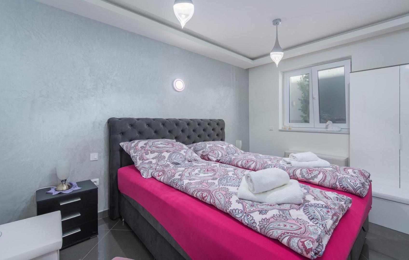 Modern Apartments With Shared Pool Near The Sea Pula Exterior foto